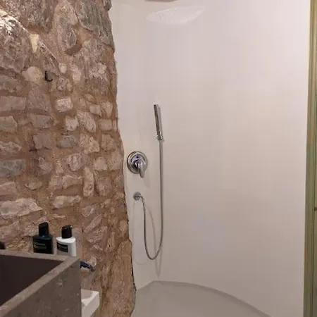 Authentic Stone House Villa Grizane-Belgrad