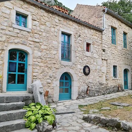 Authentic Stone House Grizane-Belgrad