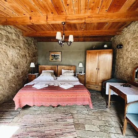Authentic Stone House Вилла *