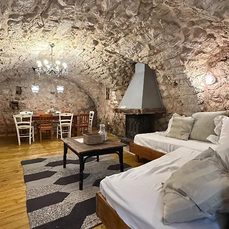 Authentic Stone House Tranquil For Families And Groups