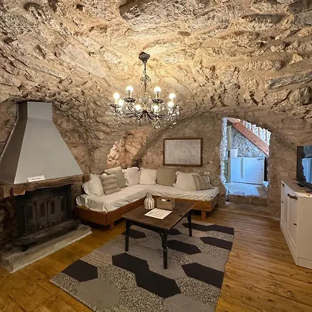Authentic Stone House Tranquil For Families And Groups Villa