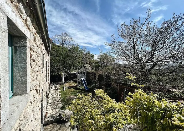 Authentic Stone House Grižane